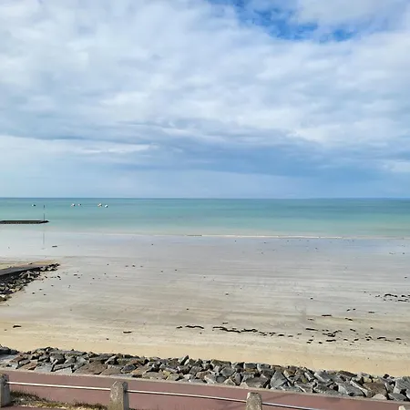 Les Antilles, Maison De Bord De *