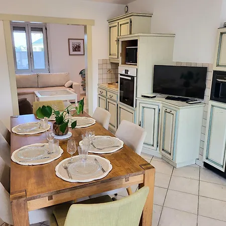 Dom wakacyjny Les Antilles, Maison De Bord De Pirou